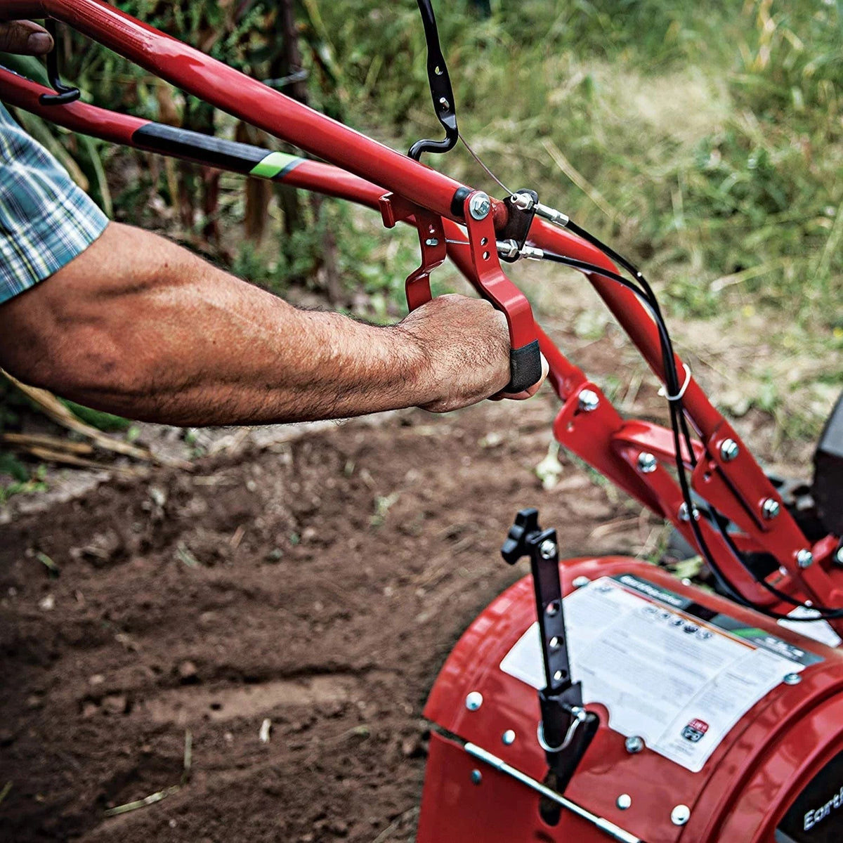 Earthquake 33970 Victory Rear Tine Tiller, Powerful 212cc 4-Cycle Viper Engine